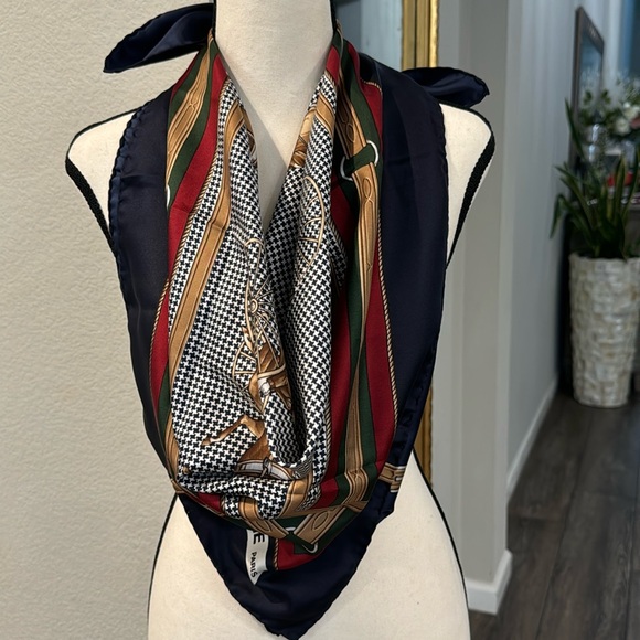 Authentic Celine silk scarf - Picture 1 of 9